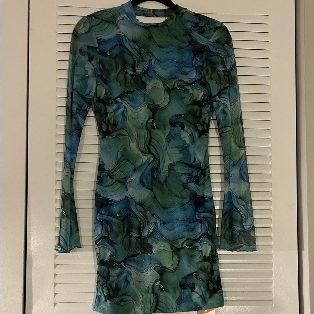 SHEIN Green and Blue Swirl Long Sleeve Dress
